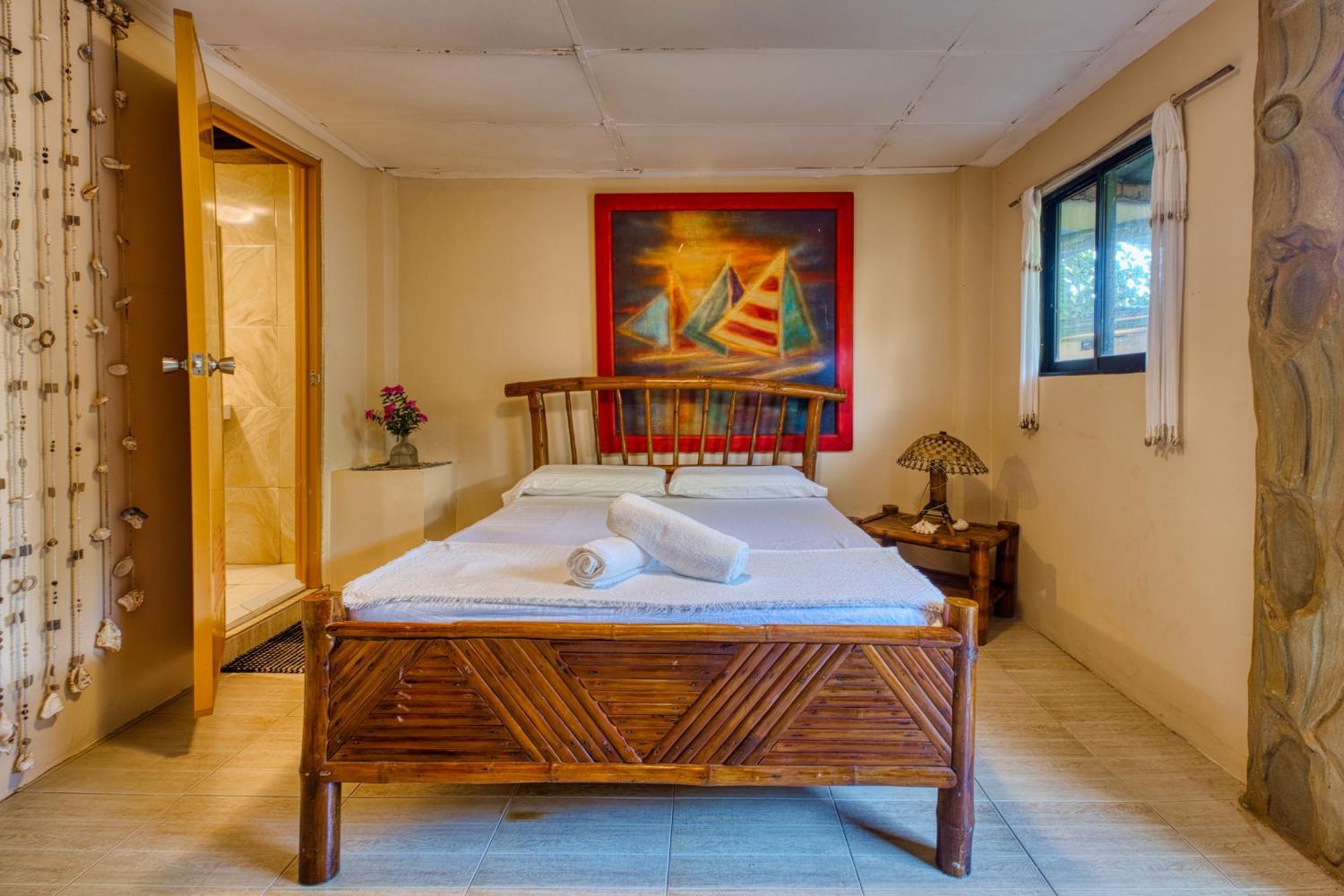 Pilar Pilapil Beach Resort Daanbantayan Zimmer foto